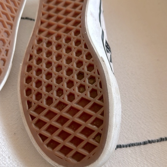 VANS Checkerboard Slip-On Black & Off White Shoes size 1 - Picture 4 of 4